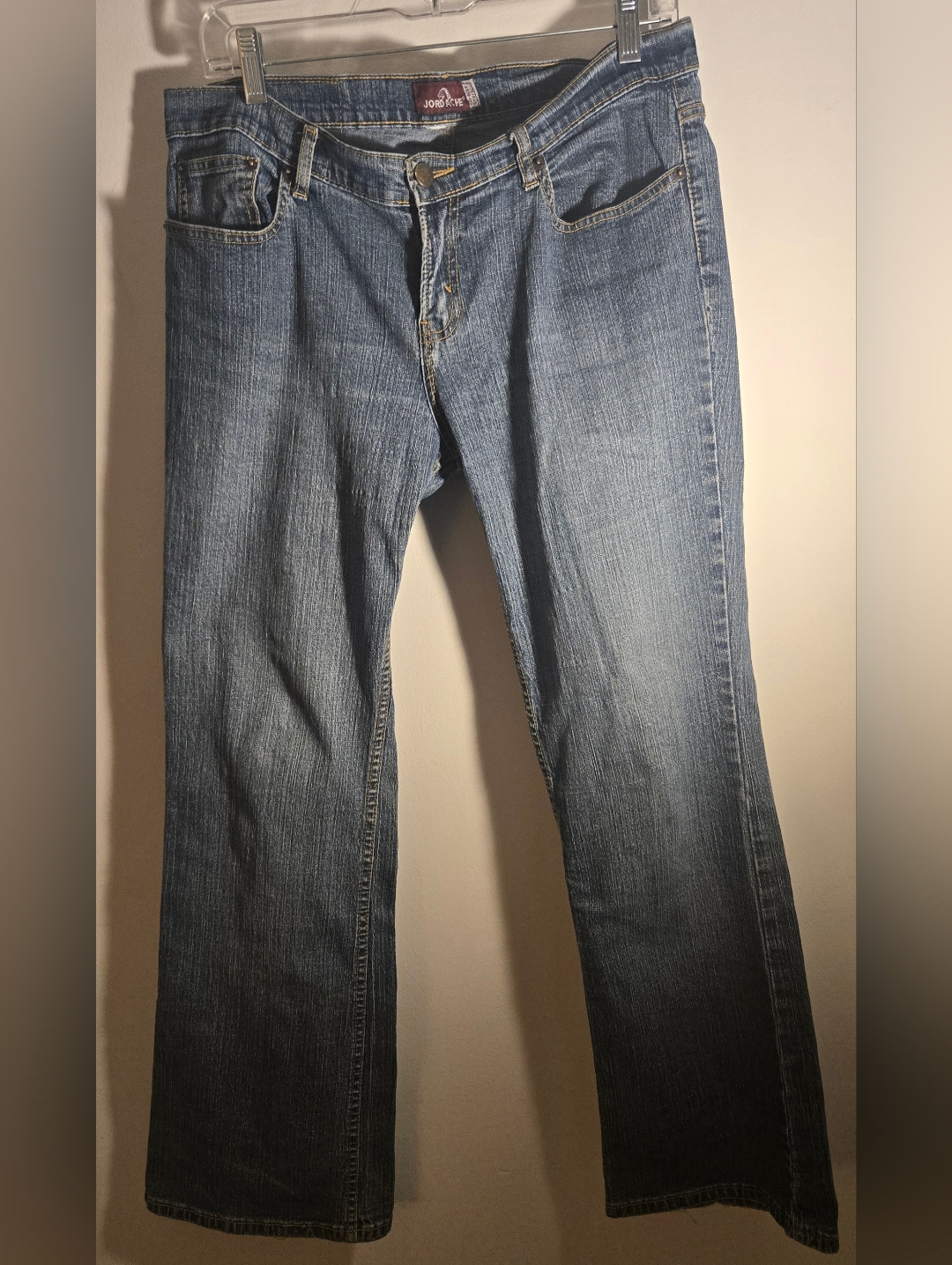 Jordache Vintage Bootcut Lowrise Blue Denim Jeans With Contrast Stitching